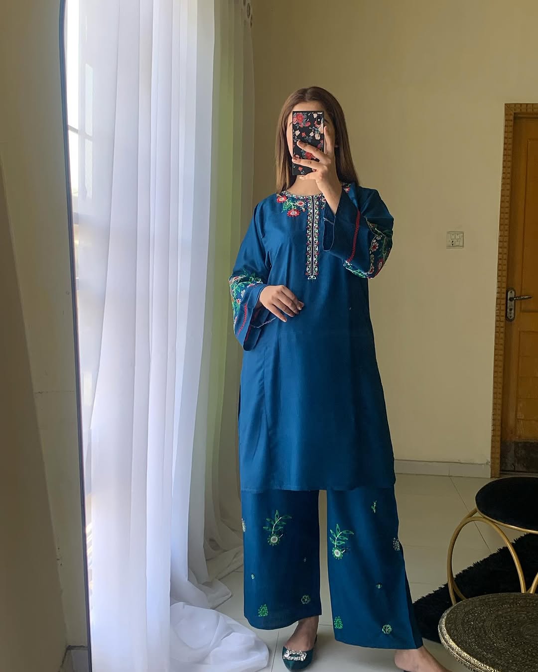 Zinc Embroidered Linen Suit | Shop Elegant Floral Kurta & Trousers