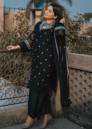 Chiffon Black Embroidered Formal Suit – Women's Premium Party Wear | Hina Collection